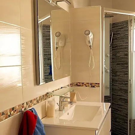 Casa Bed and Breakfast 3*